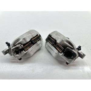 PAIR OF FRONT BRAKE CALLIPERS RIGHT LEFT YAMAHA FJR 1300... 2