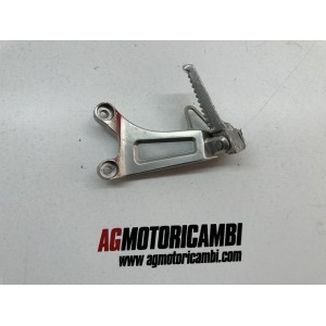 REAR LEFT PASSENGER FOOTREST HONDA CBR 600 RR 2003-2004...