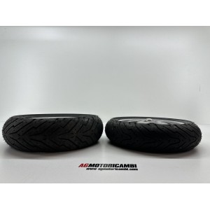 COPPIA CERCHI CON GOMME NUOVE PIAGGIO VESPA GRANTURISMO... 2