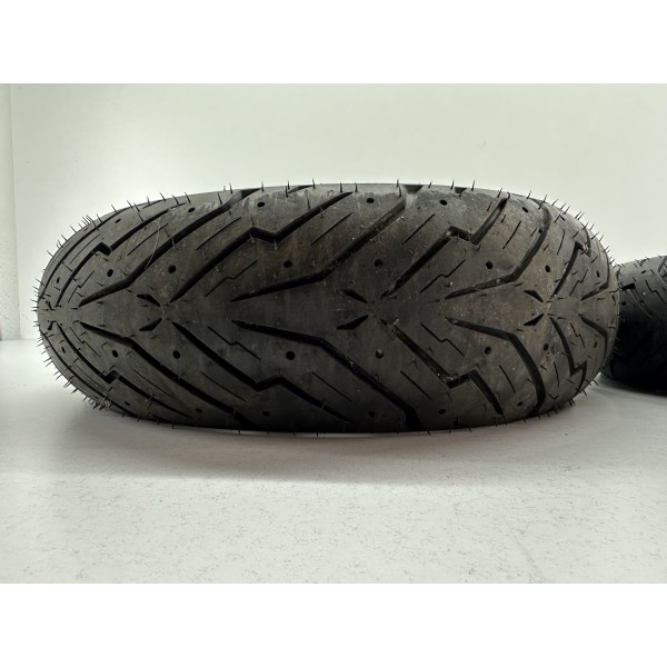 COPPIA CERCHI CON GOMME NUOVE PIAGGIO VESPA...