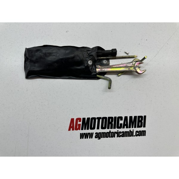 TOOL KIT USE AND MAINTENANCE KSR TW 125 SM...