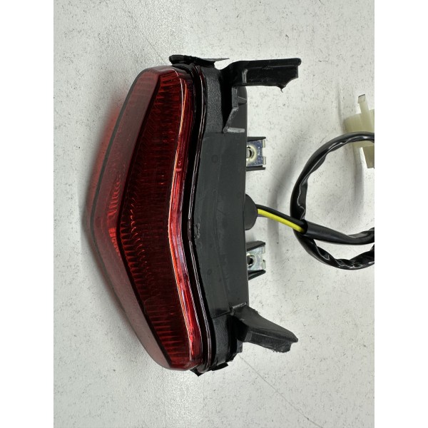 FARO FANALE POSTERIORE GANCI ROTTI KEEWAY RKF...