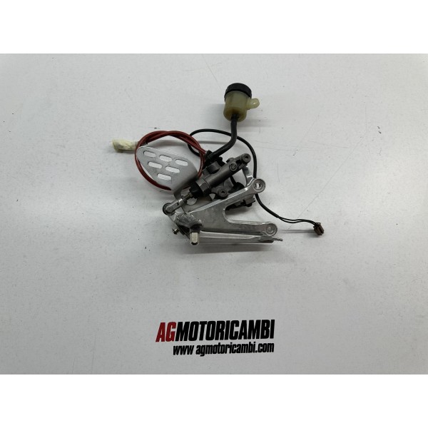 PEDANA PILOTA DESTRA DX POMPA FRENO YAMAHA R6...