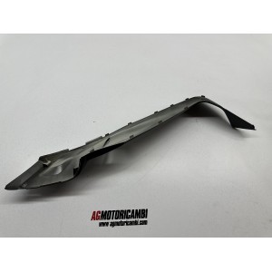 VERKLEIDUNG ABDECKUNG FUSSSTÜTZE RECHTS YAMAHA X-MAX XMAX... 2