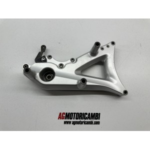 STAFFA SUPPORTO MARMITTA MOTORE YAMAHA X-MAX XMAX 250...