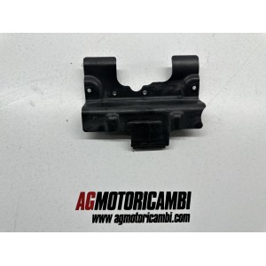 TAPA MOTOR PLASTICO LADO DERECHO PUNTERA LADO IZQUIERDO... 2