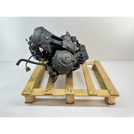 TRIUMPH STREET TRIPLE 660 S MOTOR BLOCK 2020-2024 AAV6198