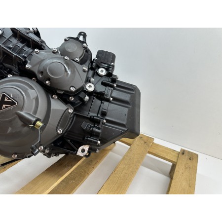 TRIUMPH STREET TRIPLE 660 S MOTOR BLOCK 2020-2024 AAV6198