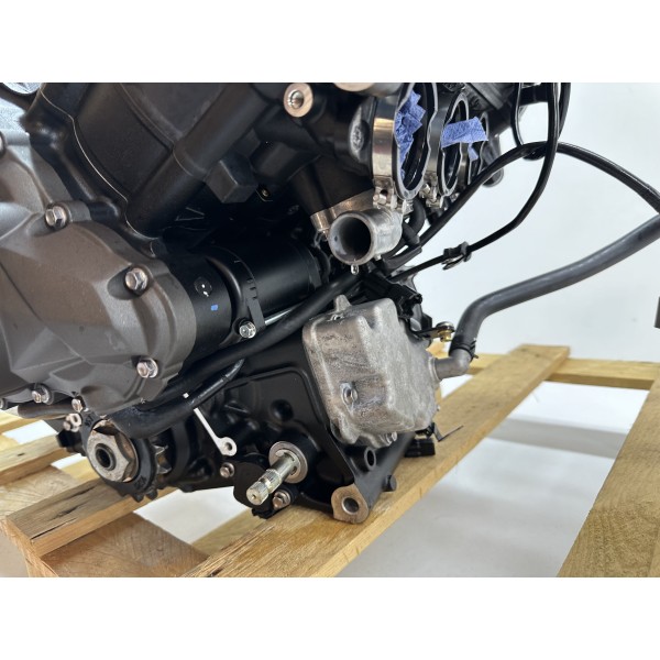 TRIUMPH STREET TRIPLE 660 S MOTOR BLOCK...