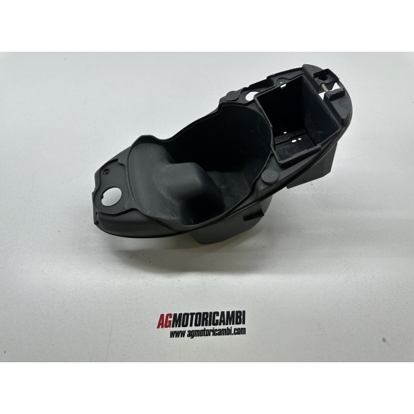 COMPARTIMENT SOUS SELLE PIAGGIO LIBERTY 125 150...