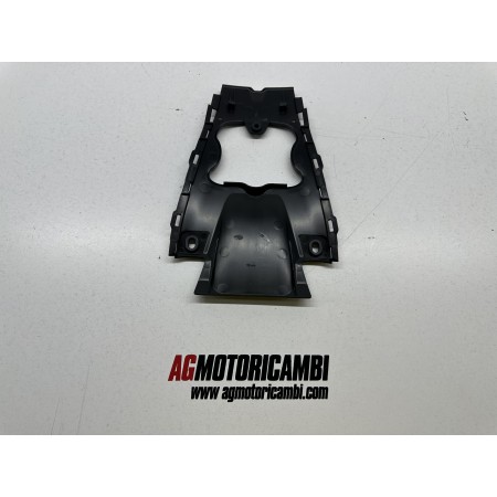PLASTIC UNDERTAIL YAMAHA MT-09 2021-2023