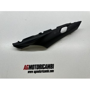 PANEL LATERAL TRASERO IZQUIERDO YAMAHA MT-09 2021-2023