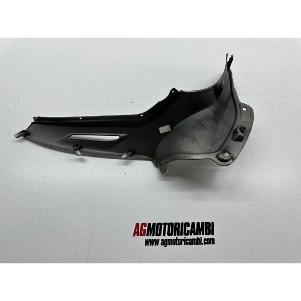 FAIRING COVER FOOTBOARD RIGHT PIAGGIO BEVERY...