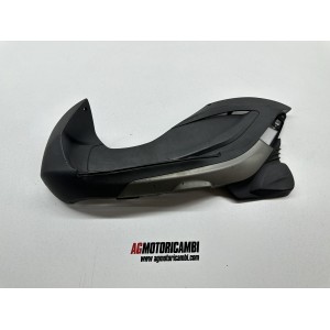 FAIRING PLASTIC FOOTREST LEFT LEFT PIAGGIO BEVERY 350...