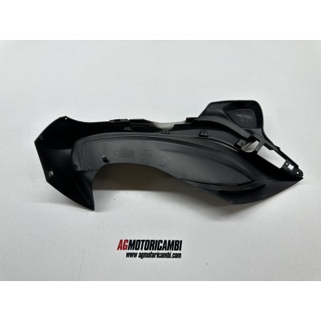 FAIRING PLASTIC FOOTREST LEFT LEFT PIAGGIO BEVERY 350 2011-2018