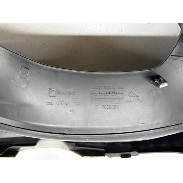 FAIRING PLASTIC FOOTREST LEFT LEFT PIAGGIO...