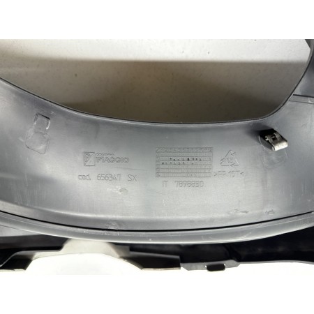 VERKLEIDUNG KUNSTSTOFF FUSSSTÜTZE LINKS PIAGGIO BEVERY 350 2011-2018