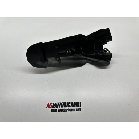 KOTFLÜGELHALTER HINTEN PIAGGIO BEVERY 350 2011-2018