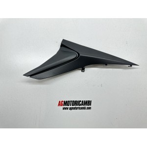 KUNSTSTOFF SITZRAHMENABDECKUNG RECHTS APRILIA RS 660...