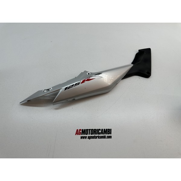HULL REAR SIDE PANEL RIGHT HONDA CBR 125 4T...