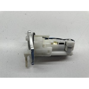 KRAFTSTOFFPUMPE KRAFTSTOFFTANK TRIUMPH STREET TRIPLE 660... 2