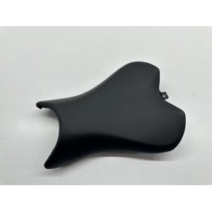 TRIUMPH STREET TRIPLE 660 S ZENTRALER FAHRERSITZ 2020-2024