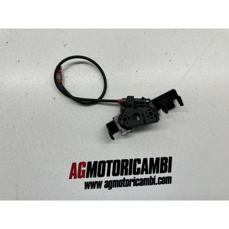 TRIUMPH STREET TRIPLE 660 S SITZVERRIEGELUNGSMECHANISMUS 2020-2024