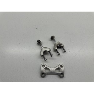 HANDLEBAR RISER BRACKET TRIUMPH STREET TRIPLE 660 S... 2