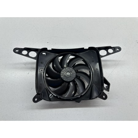 ELEKTRISCHER KÜHLERLÜFTER TRIUMPH STREET TRIPLE 660 S 2020-2024