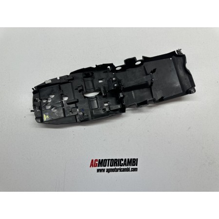 PLASTIC UNDER-TAIL BATTERY TRIUMPH STREET TRIPLE 660 S 2020-2024