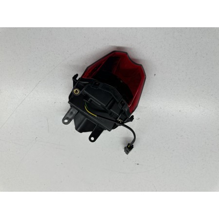 TRIUMPH STREET TRIPLE 660 S FEU ARRIERE 2020-2024