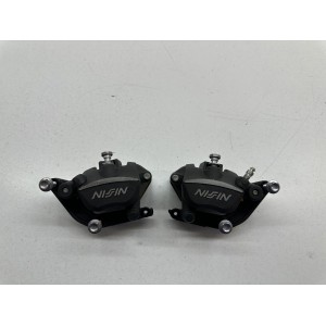 PAAR TRIUMPH STREET TRIPLE 660 S VORDERE BREMSSÄTTEL... 2