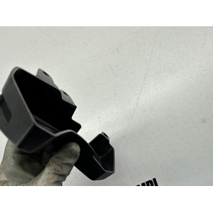 KÜHLERFLÜSSIGKEITSWANNE DECKEL TRIUMPH STREET TRIPLE 660... 2