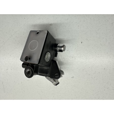 FRONT RIGHT MASTER CYLINDER TRIUMPH STREET TRIPLE 660 S 2020-2024