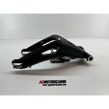 SCHWINGE HINTERRAD TRIUMPH STREET TRIPLE 660 S 2020-2024