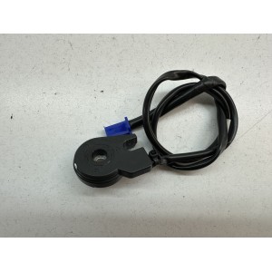 SENSOR DE DESCONEXIÓN DEL CABALLETE LATERAL YAMAHA N-MAX... 2