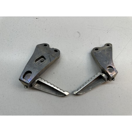 COPPIA PEDALINE PASSEGGERO DX SX YAMAHA N-MAX 125 E5 2021-2024