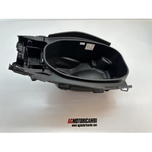 VANO SOTTO SELLA YAMAHA N-MAX 125 E5 2021-2024