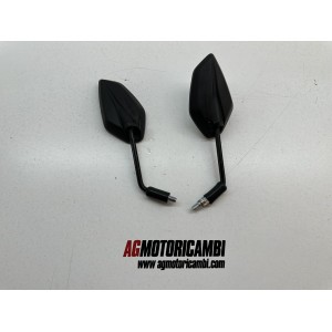PAR DE RETROVISORES EXTERIORES IZQUIERDOS YAMAHA N-MAX...
