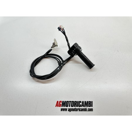DEVIOLUCI COMMUTATORE DESTRO DX YAMAHA N-MAX 125 2021-2024
