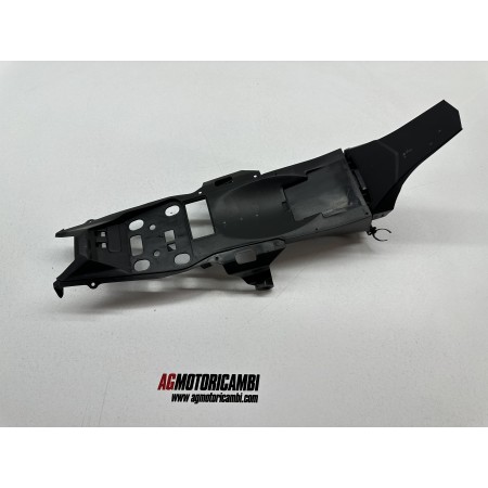 SOTTO CODA VANO BATTERIE YAMAHA MT-03 MT03 321cc 2020-2024