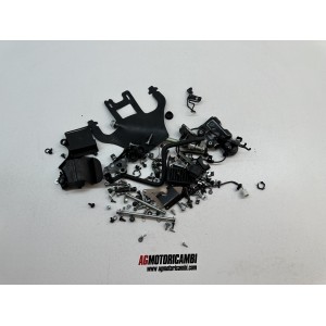KIT VITI VITERIA BULLONI YAMAHA MT-03 MT03 321ccm 2020-2024 2
