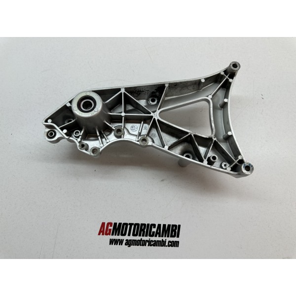 PIASTRA SUPPORTO MARMITTA YAMAHA X-MAX XMAX 250...