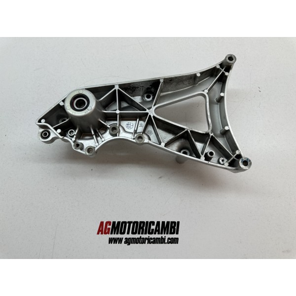 PIASTRA SUPPORTO MARMITTA YAMAHA X-MAX XMAX 250...