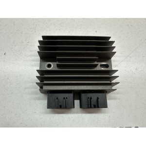 REGULADOR DE VOLTAJE PIAGGIO BEVERLY 400 S 2021-2024 2