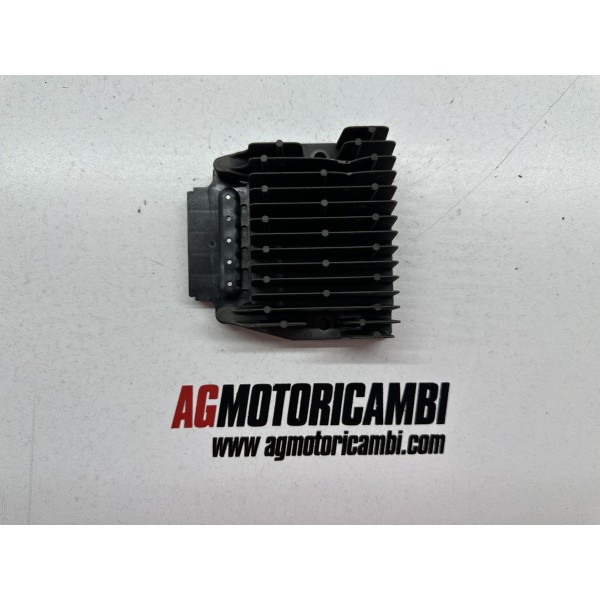 REGOLATORE DI TENSIONE ORIGINALE HONDA...