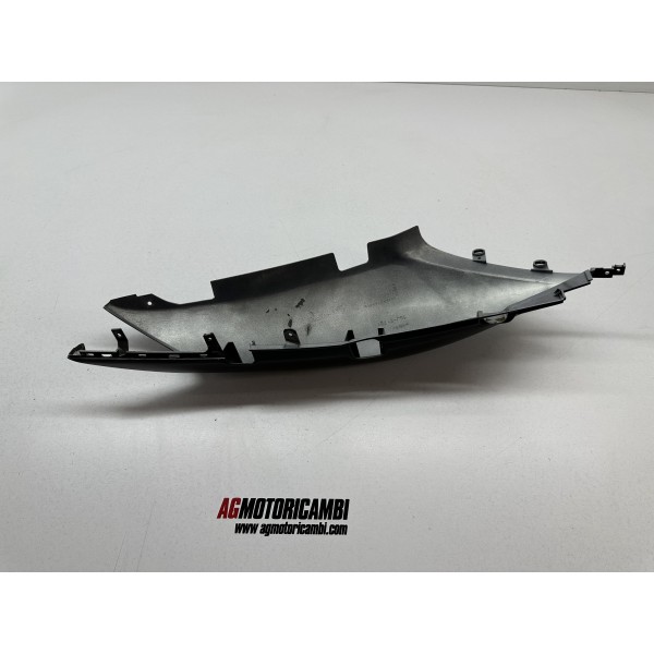 CARENA FIANCHETTO POSTERIORE DESTRO DX YAMAHA...