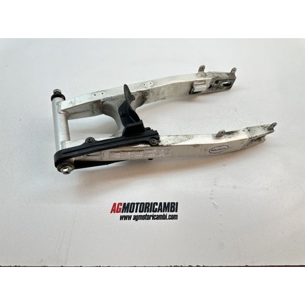 FORCELLONE POSTERIORE SUZUKI FREEWIND 650...