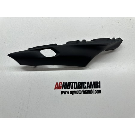RECHTE HINTERE SEITENVERKLEIDUNG YAMAHA MT-09 MT09 2021-2023