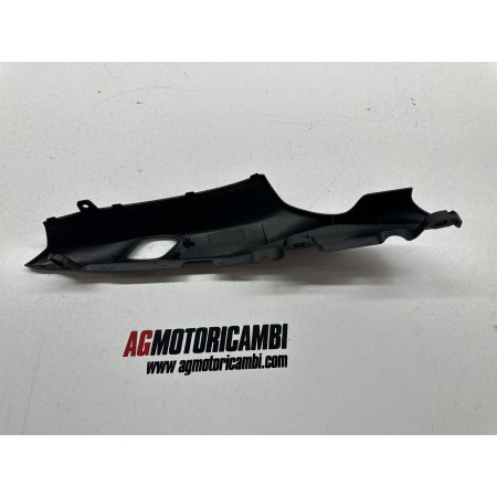 RECHTE HINTERE SEITENVERKLEIDUNG YAMAHA MT-09 MT09 2021-2023